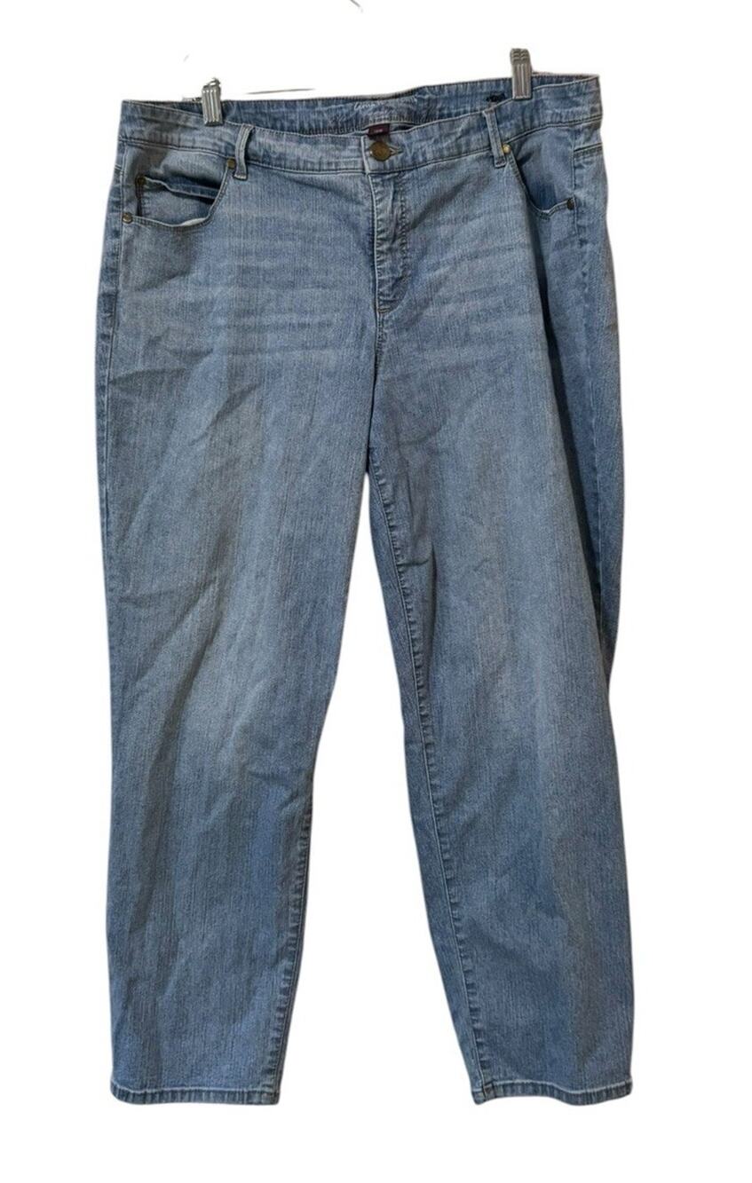 Gloria Vanderbilt 18W All Around Slimming Effect Medium Wash Denim Capri? Pants